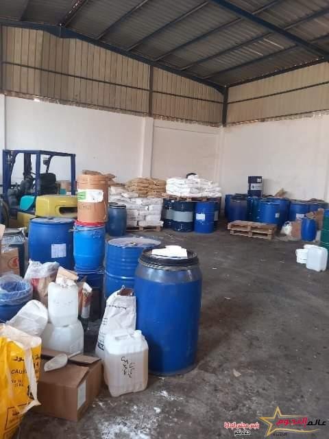 ضبط 27 طن مستلزمات منظفات مجهولة المصدر خلال حملات رقابية بنطاق مركز بلبيس 3 ضبط 27 طن مستلزمات منظفات مجهولة المصدر خلال حملات رقابية بنطاق مركز بلبيس