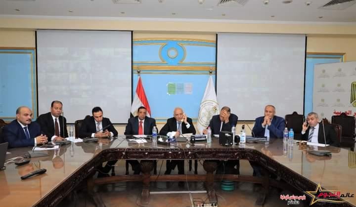 وزير التربية والتعليم يتابع امتحانات الثانوية العامة من خلال غرفة العمليات المركزية بالوزارة 2 وزير التربية والتعليم يتابع امتحانات الثانوية العامة من خلال غرفة العمليات المركزية بالوزارة