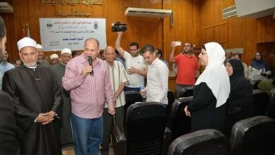 محافظ أسيوط يشهد الملتقى الادارى الدينى لتسليم تأشيرات حجاج الجمعيات الاهلية