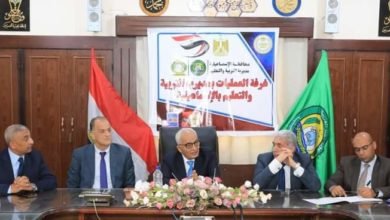 حجازي يعقد اجتماعًا مع مدير مديرية التربية والتعليم ومديرى الإدارات لمتابعة العملية التعليمية بمحافظة الإسماعيلية