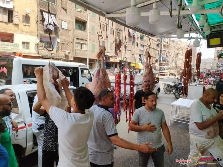 محافظة الجيزة تضبط طن مصنعات لحوم وحواوشي وكبدة غير صالحة للإستهلاك الأدمى بالمنيرة الغربية وأبو النمرس