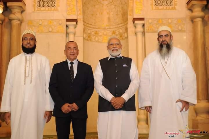 رئيس وزراء الهند يزور مسجد الحاكم بأمر الله بالقاهرة التاريخية 4 رئيس وزراء الهند يزور مسجد الحاكم بأمر الله بالقاهرة التاريخية