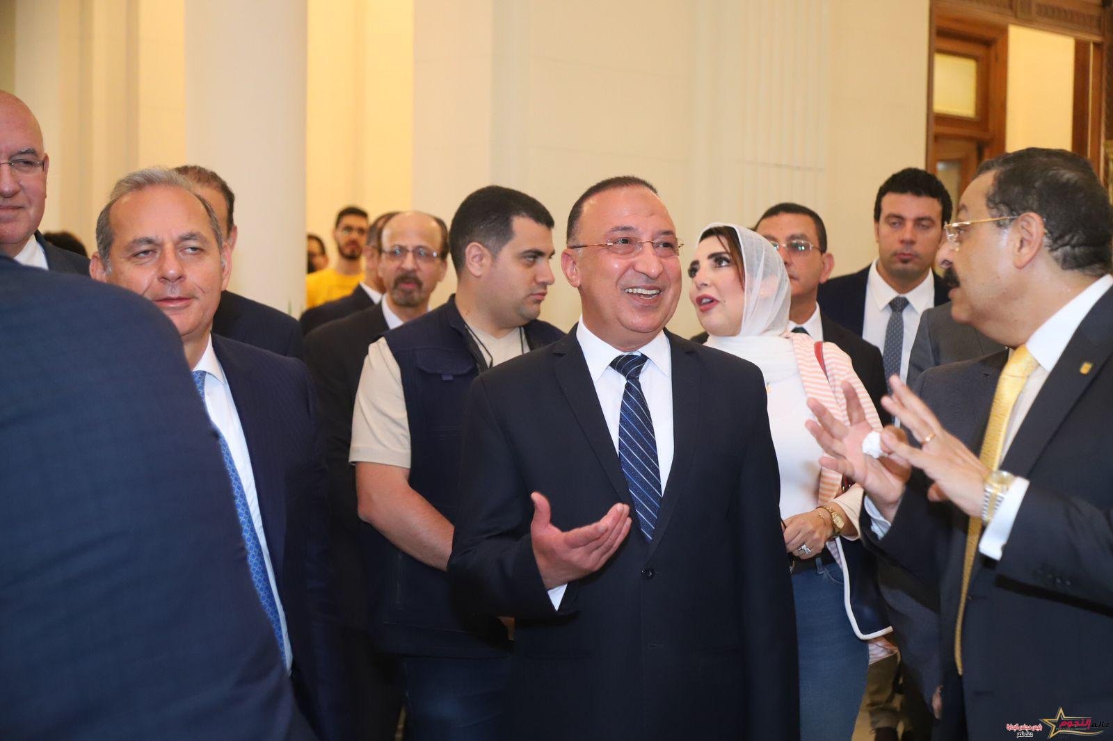 محافظ الإسكندرية يفتتح فرع جديد للبنك الأهلي المصري احتفالا بمرور ١٢٥ عام على انشاءه