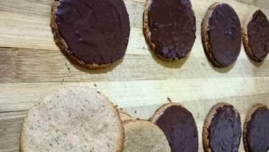 بسكويت دايجستيف بالشيكولاتة ... مقدم من: مطبخ عالم النجوم