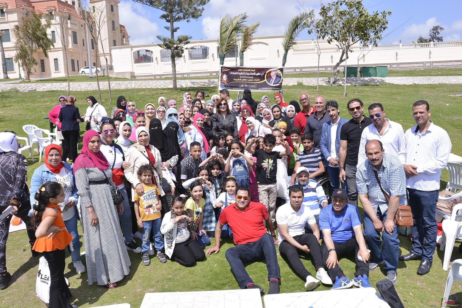 نجوم الفن يقدمون الشكر لمحافظ الاسكندرية اللواء محمد الشريف على مبادرة يوم في عشق الاسكندرية لتنشيط السياحة