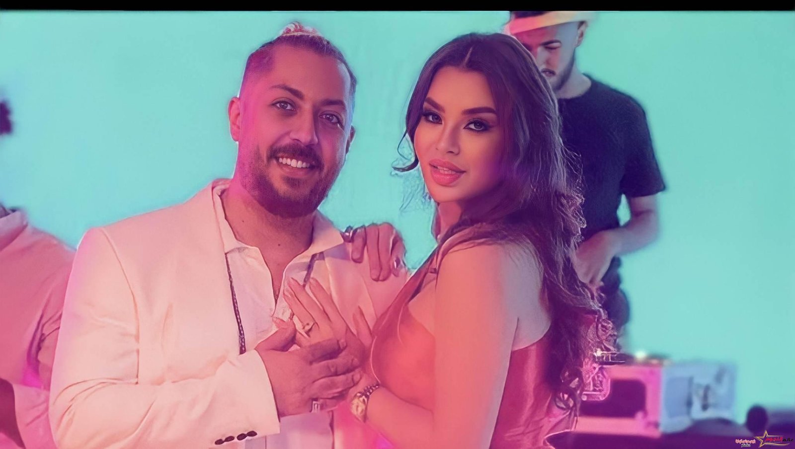 الراقصة جوهرة ترتبط بمغني المهرجانات إسلام كايرو