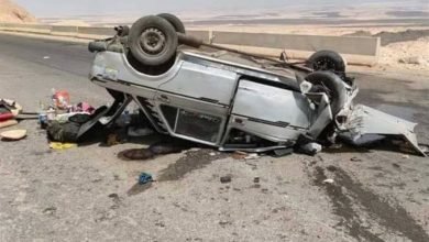 مصرع 3 وإصابة 5 أشخاص من المنوفية في إنقلاب سيارة على الطريق الإقليمي لمطروح