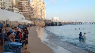 شواطئ إسكندرية تحتفل بالعيد القومي للإسكندرية الـ 71 