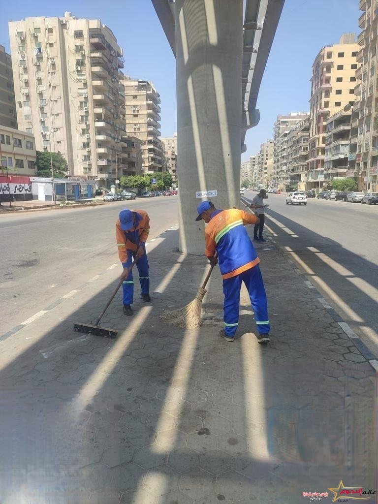 تحرير 3 محاضر ضد الجزار وإحالته للنيابة بعد صورة اللحمة على عمود المونوريل.. بالصور 2 تحرير 3 محاضر ضد الجزار وإحالته للنيابة بعد صورة اللحمة على عمود المونوريل.. بالصور