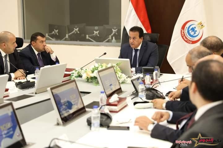 وزير الصحة يوجه الشكر لقيادات الوزارة والفرق الصحية العاملة بـ(100 يوم صحة) وبعثة الحج الطبية