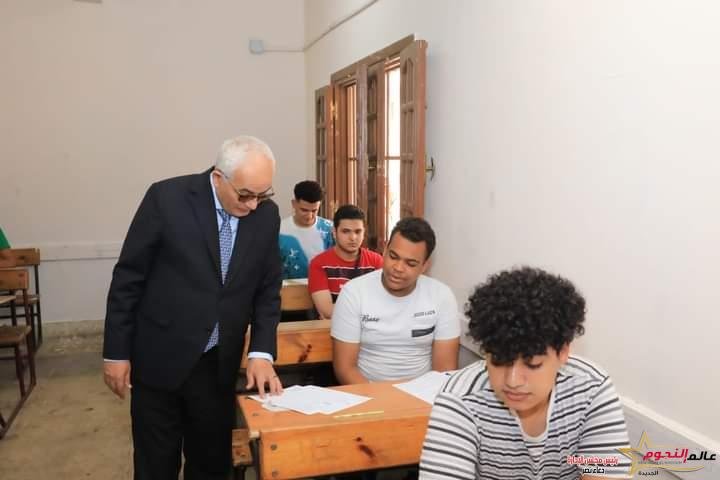 وزير التربية والتعليم يختتم جولاته لمتابعة انتظام سير امتحانات الثانوية العامة بمحافظة الجيزة 2 وزير التربية والتعليم يختتم جولاته لمتابعة انتظام سير امتحانات الثانوية العامة بمحافظة الجيزة