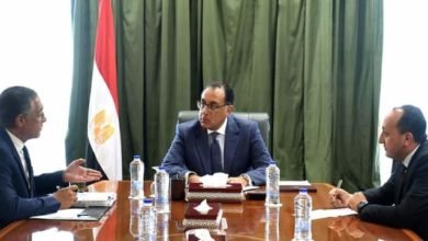 رئيس الوزراء يتابع مع الرئيس التنفيذي للهيئة العامة للاستثمار عددا من ملفات العمل