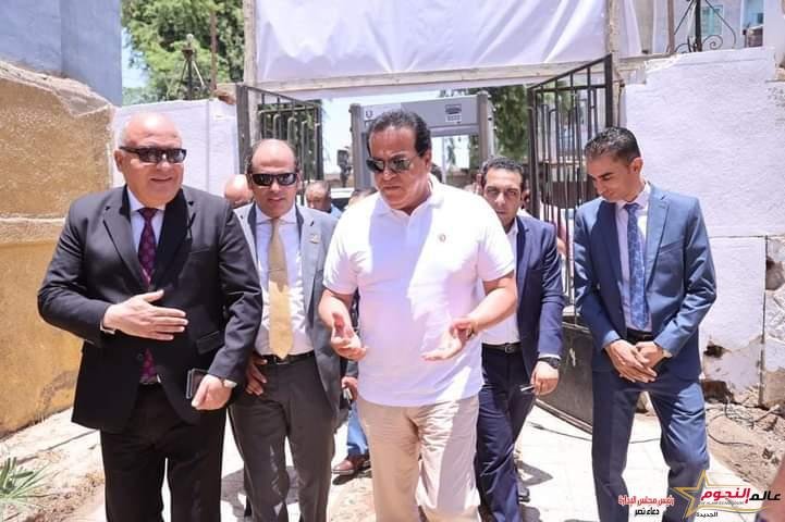وزير الصحة يتفقد أعمال الإنشاء الجديد لمستشفى دشنا المركزي 2 وزير الصحة يتفقد أعمال الإنشاء الجديد لمستشفى دشنا المركزي