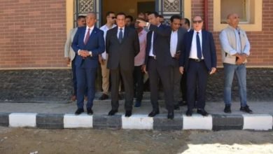 وزير التنمية المحلية ومحافظ الفيوم يتفقدان مشروعات «حياة كريمة» بقرية كحك بحري