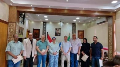 مدير تعليم القليوبية تكرم أعضاء غرفة عمليات الثانوية العامة 