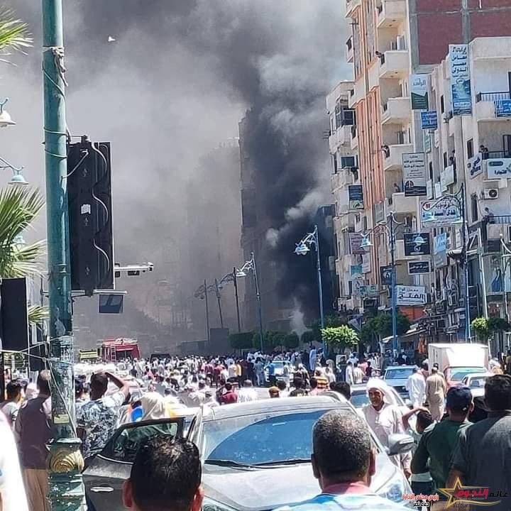 السيطرة على حريق ضخم بـ مول دبي بـ مطروح 3 السيطرة على حريق ضخم بـ مول دبي بـ مطروح