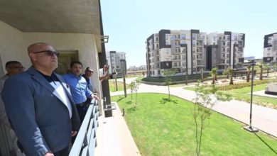 وزير الإسكان يتفقد الوحدات السكنية بمشروع "جنة" بمدينة الشيخ زايد