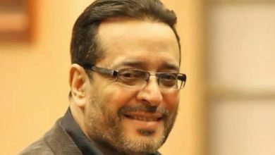 منى عبد الغنى تنعي علاء عبد الخالق وتطلب الدعاء له