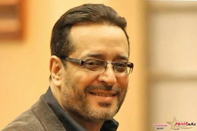 منى عبد الغنى تنعي علاء عبد الخالق وتطلب الدعاء له