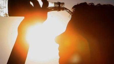 الأرصاد تحذر من ترك مواد قابلة للاشتعال بالسيارات.. وتطالب المواطنين بالبعد عن الشمس