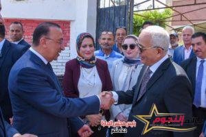 وزير التربية والتعليم ومحافظ الإسكندرية يتفقدان لجان امتحانات الثانوية العامة ولجان مدرسة المتفوقين للعلوم والتكنولوجيا بالمحافظة