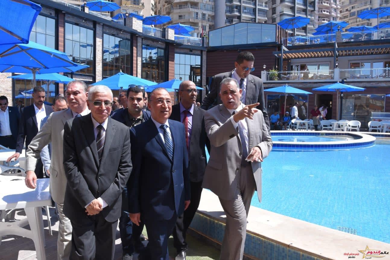 محافظ الإسكندرية يفتتح نادي المحامين بالإسكندرية بعد تطويره ورفع كفاءته ليخدم نحو 420 ألف محامى على مستوى الجمهورية 2 محافظ الإسكندرية يفتتح نادي المحامين بالإسكندرية بعد تطويره ورفع كفاءته ليخدم نحو 420 ألف محامى على مستوى الجمهورية