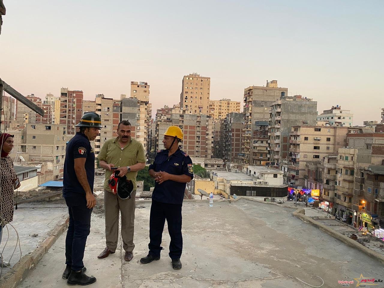 محافظ الإسكندرية يكلف جميع الأجهزة المعنية بالتعامل الفوري مع حادث سقوط بلكونة بحي شرق