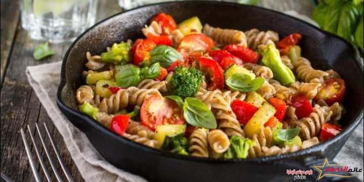 المكرونة مع الدجاج والكوسة للأطفال … مقدمة من: مطبخ عالم النجوم 2 المكرونة مع الدجاج والكوسة للأطفال … مقدمة من: مطبخ عالم النجوم