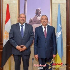 محافظ الإسكندرية يتابع مع المنسق العام للمبادرة الوطنية للمشروعات الخضراء الذكية مراحل تنفيذ المبادرة بدورتها الثانية 3 محافظ الإسكندرية يتابع مع المنسق العام للمبادرة الوطنية للمشروعات الخضراء الذكية مراحل تنفيذ المبادرة بدورتها الثانية