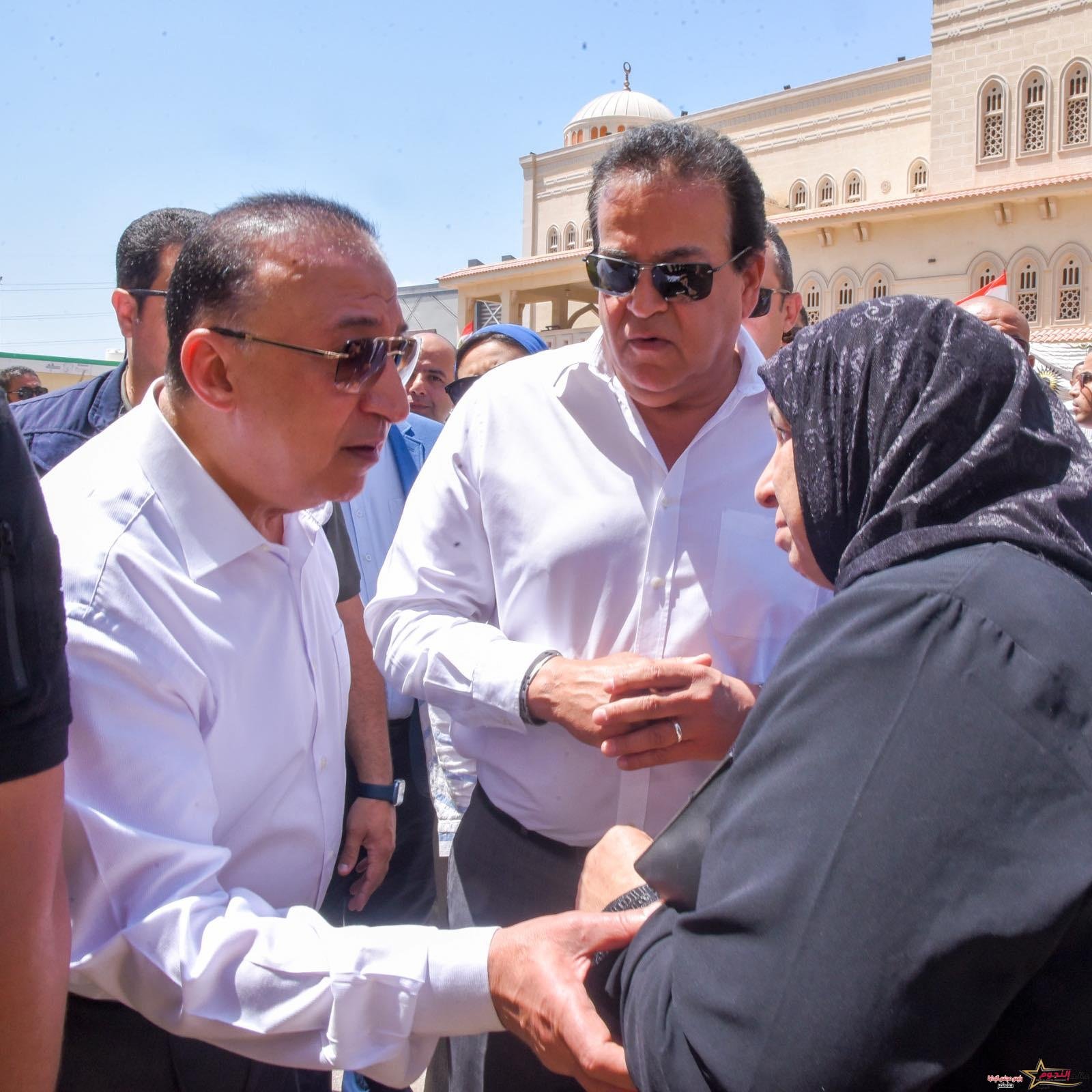 وزير الصحة ومحافظ الإسكندرية يتفقدان مقرات حملة 100 يوم صحة للوقوف على مؤشرات عمل المبادرة 4 وزير الصحة ومحافظ الإسكندرية يتفقدان مقرات حملة 100 يوم صحة للوقوف على مؤشرات عمل المبادرة