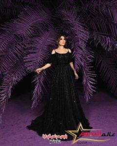 يارا تتألق بالأزياء الحالمة وتلهم عاشقات الموضة