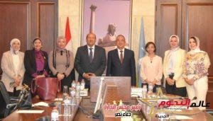 محافظ الإسكندرية يتابع مع المنسق العام للمبادرة الوطنية للمشروعات الخضراء الذكية مراحل تنفيذ المبادرة بدورتها الثانية 2 محافظ الإسكندرية يتابع مع المنسق العام للمبادرة الوطنية للمشروعات الخضراء الذكية مراحل تنفيذ المبادرة بدورتها الثانية