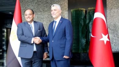 وزير التجارة ونظيره التركي يتفقان على خارطة طريق لتعزيز العلاقات الاقتصادية الثنائية