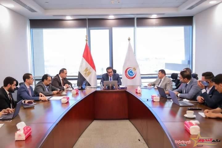 وزير الصحة يعقد اجتماعه الدوري مع قيادات الوزارة لمتابعة معدلات العمل ضمن المبادرة الرئاسية «حياة كريمة»