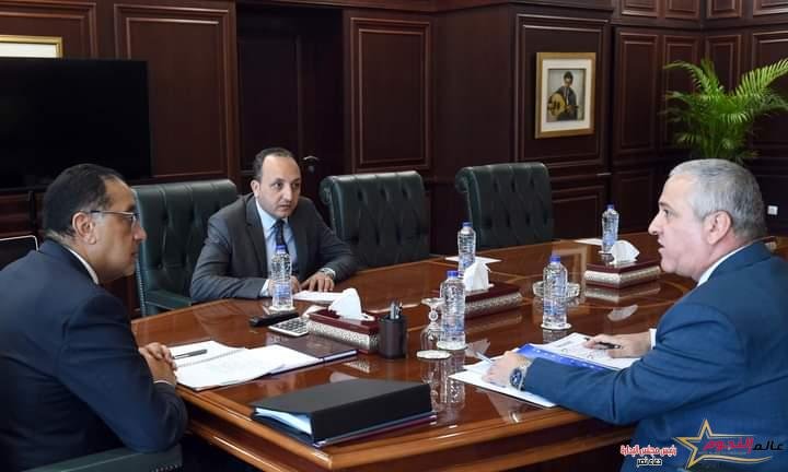 رئيس الوزراء يستعرض مع رئيس الهيئة الوطنية للصحافة عددا من أنشطة الهيئة 2 رئيس الوزراء يستعرض مع رئيس الهيئة الوطنية للصحافة عددا من أنشطة الهيئة