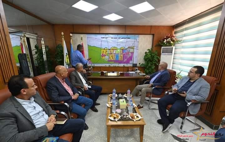وزير الإسكان يعقد اجتماعا بمقر جهاز "برج العرب الجديدة" لمتابعة سير العمل بمختلف القطاعات بالمدينة