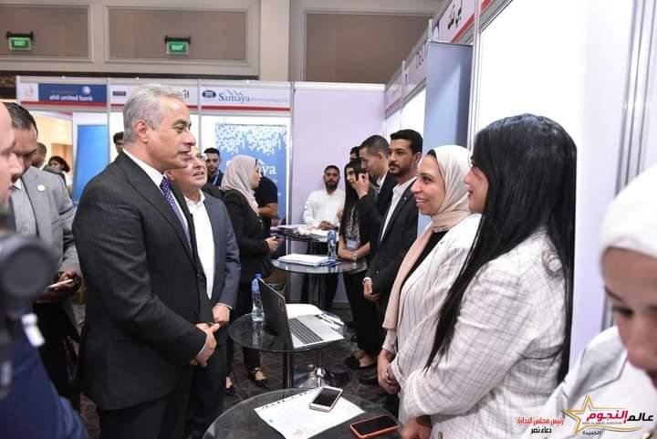 وزير العمل يفتتح ملتقى توظيف يوفر 10 آلاف و 5 فرصة عمل في 80 شركة خاصة لشباب القاهرة