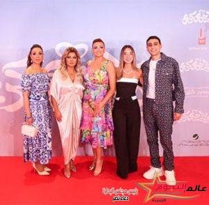 صناع "أولاد حريم كريم" يحتفلا في السينما بالعمل.. صور 2 صناع "أولاد حريم كريم" يحتفلا في السينما بالعمل.. صور