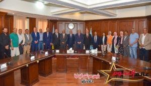 الشريف يشهد تفعيل بروتوكول التعاون بين المركز الهندسي بجامعة الإسكندرية والشركة القابضة لمياه الشرب والصرف الصحي 