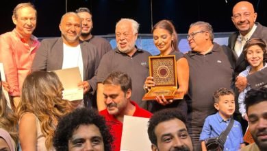 بعدسة "ايهاب عمر".. تكريم نجوم مسلسل "ستهم" بالمعهد العالي للفنون المسرحية