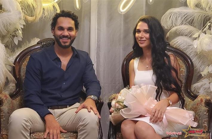 مهاب طارق مؤلف "جعفر العمدة" يحتفل بخطوبته 2 مهاب طارق مؤلف "جعفر العمدة" يحتفل بخطوبته