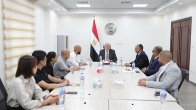 وزير التعليم العالى يتابع الخطوات التنفيذية لتصنيع أول سيارة كهربائية مصرية مع شركة متجر والشريك الصينى