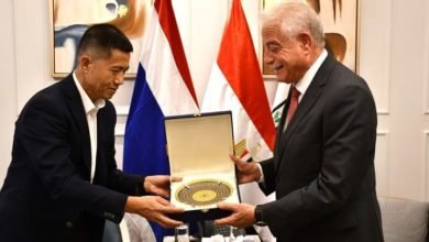 محافظ جنوب سيناء يستقبل سفير تايلاند بالقاهرة على هامش زيارتة لمدينة شرم الشيخ
