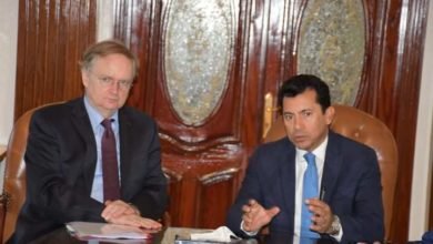 صبحي يلتقي سفير الاتحاد الأوروبي بمصر لبحث سبل التعاون في مجالي الشباب والرياضة 