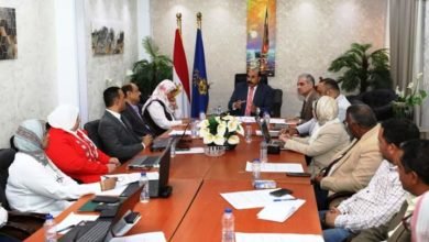 محافظ أسوان يترأس إجتماع اللجنة التنفيذية للمبادرة الوطنية للمشروعات الخضراء الذكية