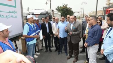 محافظ بني سويف يشهد اصطفاف قافلة المواد الغذائية والمساعدات ضمن مبادرة "قطار الخير " 