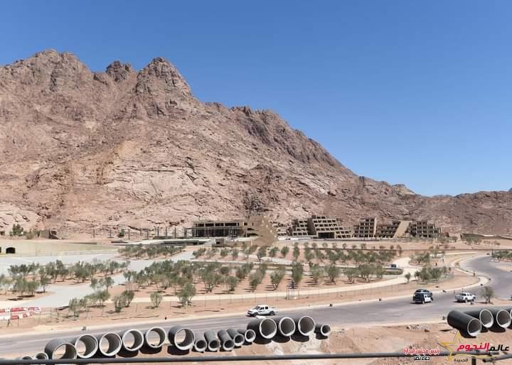 رئيس الوزراء يتفقد مشروع إنشاء المنتجع السياحي الجبلي بسانت كاترين