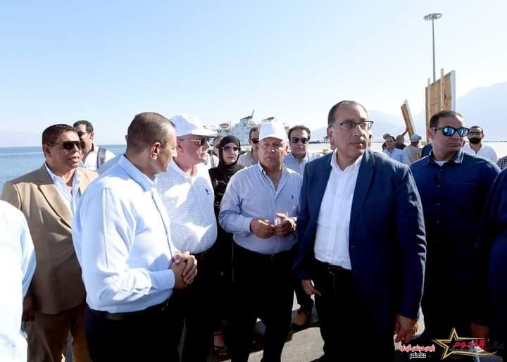 رئيس الوزراء يتفقد أعمال التطوير بميناء نويبع البحري 1 رئيس الوزراء يتفقد أعمال التطوير بميناء نويبع البحري