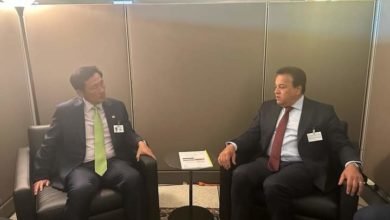 وزير الصحة يعقد اجتماعا مع نظيره السنغافوري لبحث زيادة أوجه التعاون بين البلدين في القطاع الصحي