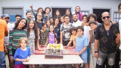 صناع مسلسل "أرواح خفية" يحتفلون بانتهاء التصوير